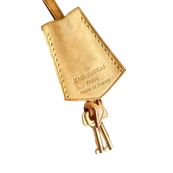 Authentic Louis Vuitton White Multicolor Monogram Speedy 30 Bag - Picture 3 of 16